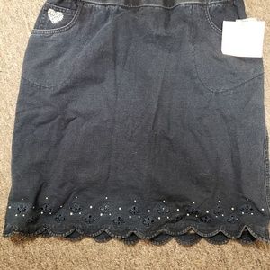 Quaker Factory DreamJeannes Scalloped Skirt/Skort